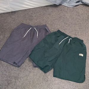 2 pairs of shorts